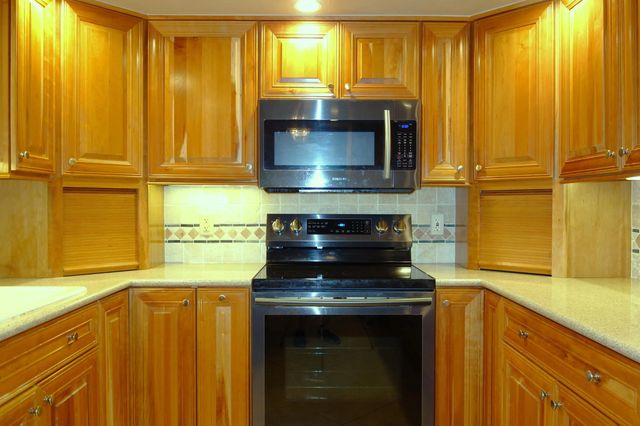 5 of 73 - 3507 Oaks Way #307, Pompano Beach, FL