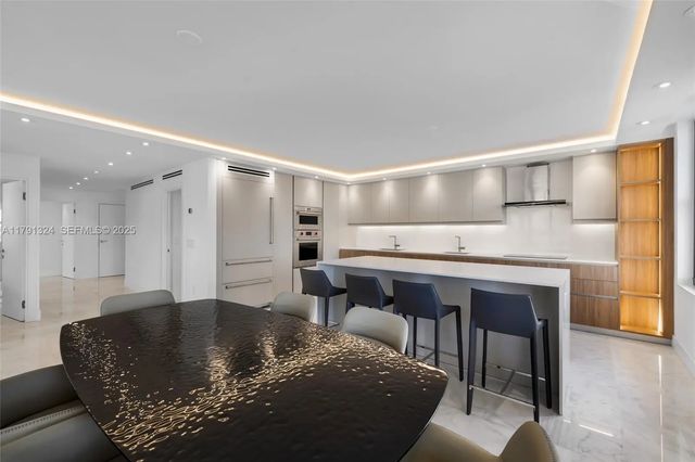 4 of 46 - 9801 Collins Avenue #17r, Bal Harbour, FL