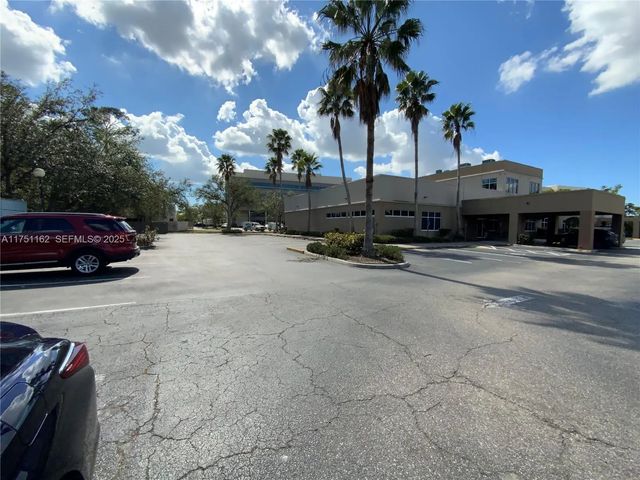 4 of 62 - 12731 New Brittany Boulevard, Fort Myers, FL
