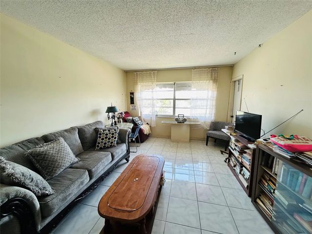 4 of 10 - 4451 Nw 16th Street #k308, Fort Lauderdale, FL