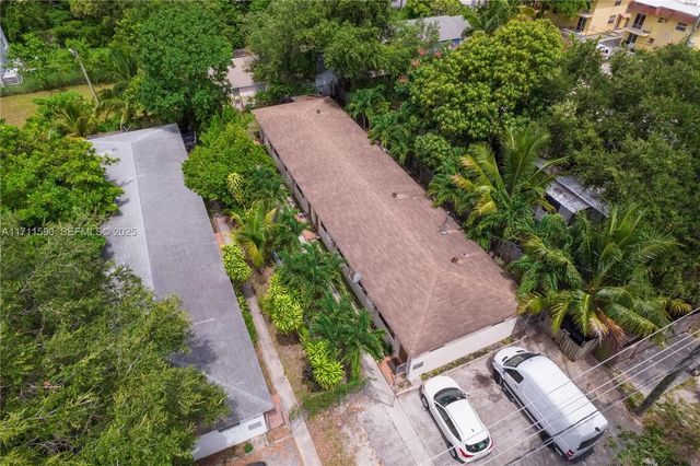 5520 Ne 1st Court, Miami