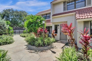 Photo of Listing #F10517302