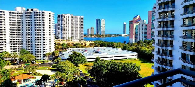 3 of 43 - 3300 Ne 191 Street #1207, Aventura, FL