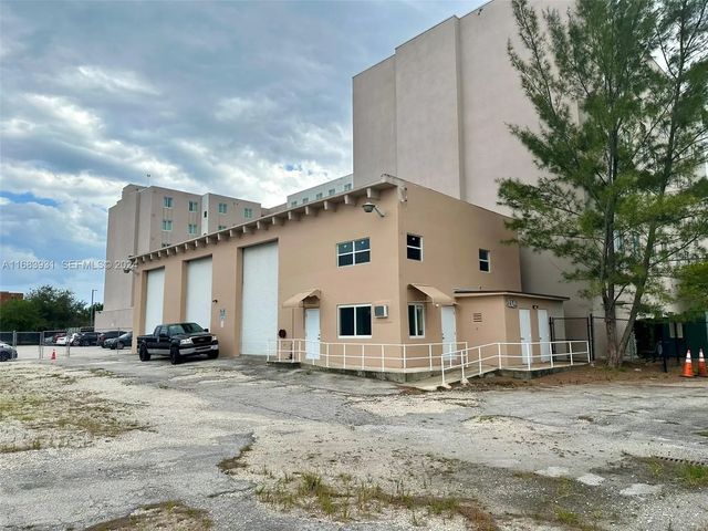 2599 Nw 37th Avenue, Miami