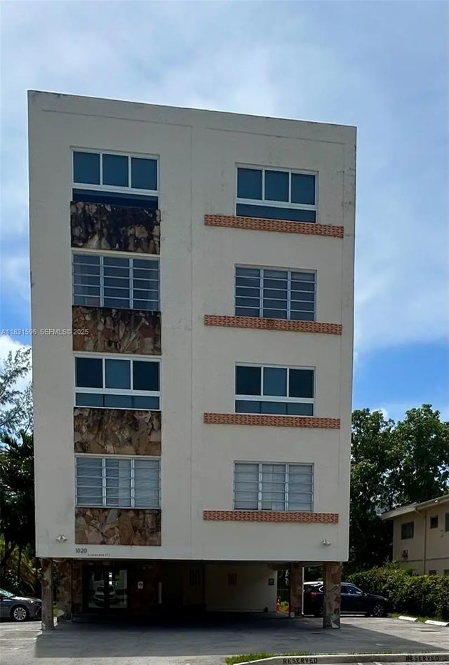 1020 94th Street #202, Bay Harbor Islands