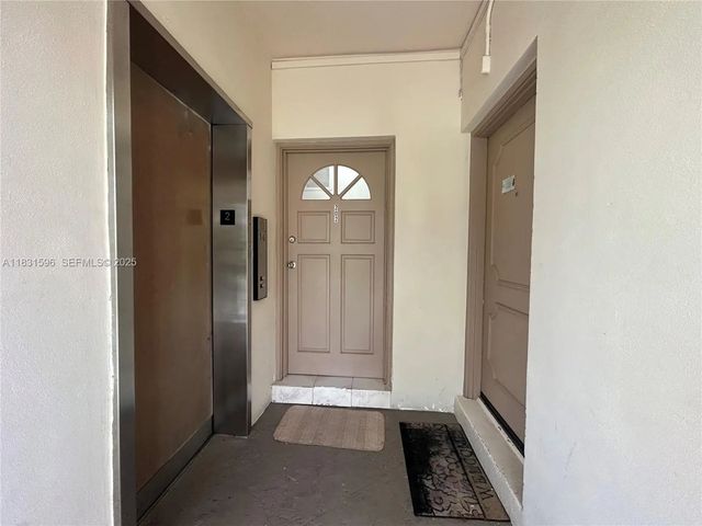 5 of 12 - 1020 94th Street #202, Bay Harbor Islands, FL