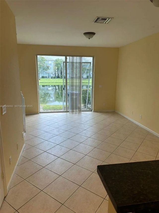 5 of 17 - 3593 Nw 13th Street #3593, Lauderhill, FL