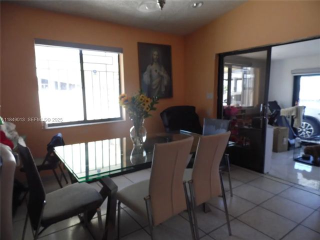 4 of 17 - 1695 W 6th Avenue, Hialeah, FL