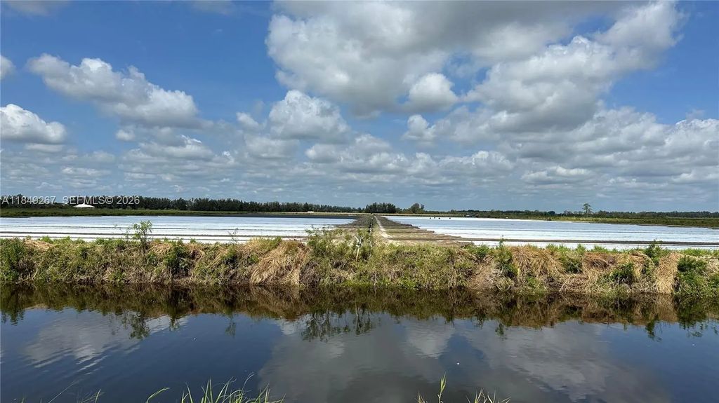 595 N Header Canal Road, Fort Pierce