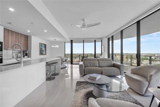 Photo of Listing #F10516751