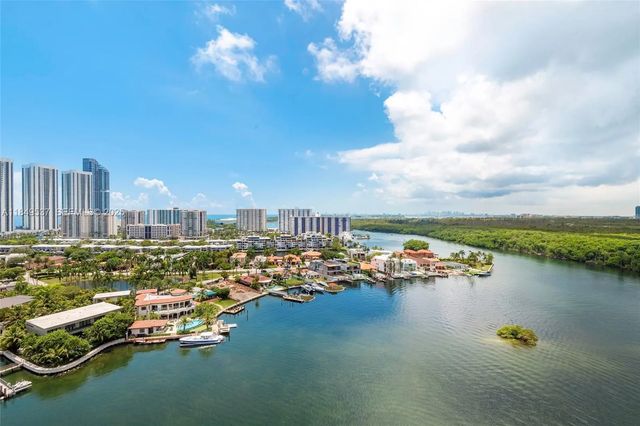 5 of 65 - 400 Sunny Isles Boulevard #1819 One Level, Sunny Isles Beach, FL