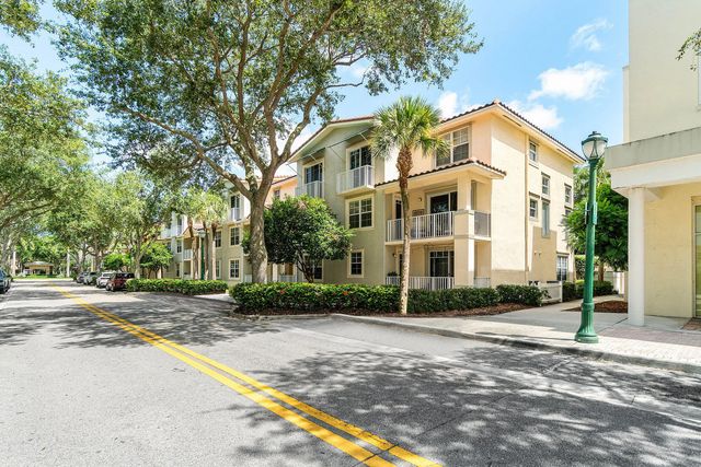 1136 Town Center Drive #25, Jupiter