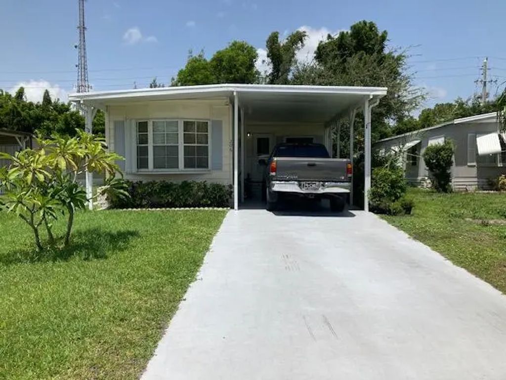206 W Caribbean, Port St. Lucie