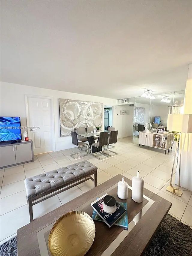 3 of 14 - 2750 Ne 183rd Street #1404, Aventura, FL