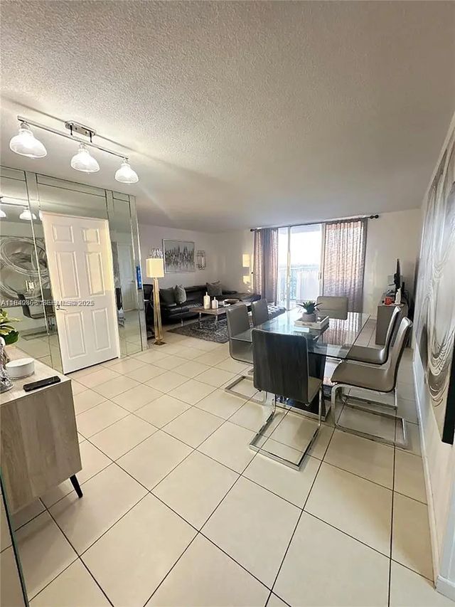 5 of 14 - 2750 Ne 183rd Street #1404, Aventura, FL