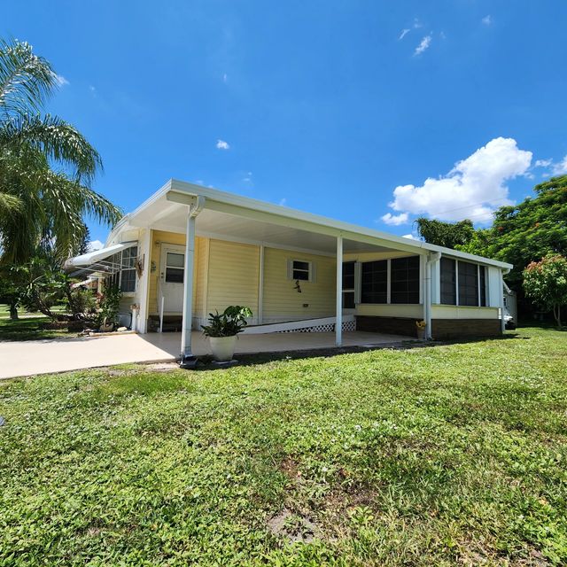 3 of 97 - 218 W Caribbean, Port St. Lucie, FL