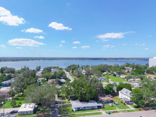 657 Ave C Sw, Winter Haven