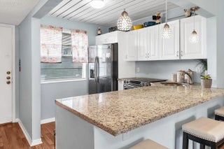 Photo of Listing #F10517959