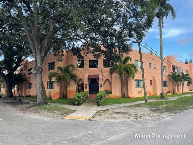 200 Azure Way, Miami Springs