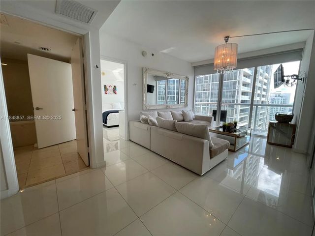 4 of 18 - 485 Brickell Avenue #3711, Miami, FL