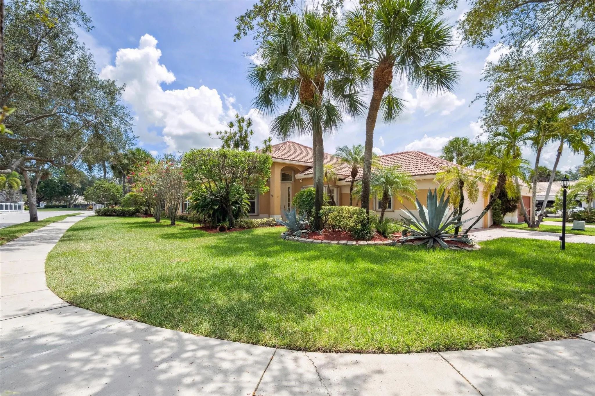 11015 Nw 64th Drive, Parkland
