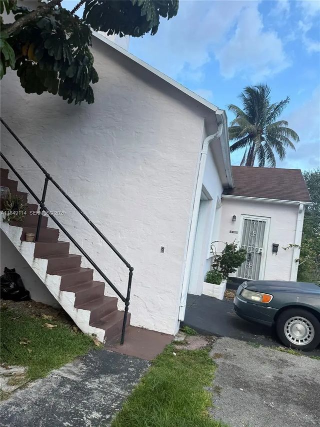 3 of 6 - 1499 Nw 32nd Street, Miami, FL