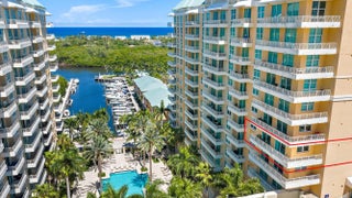 Photo of Listing #R11112061