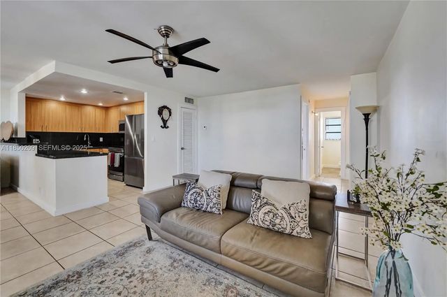 1811 Jefferson Street #606, Hollywood