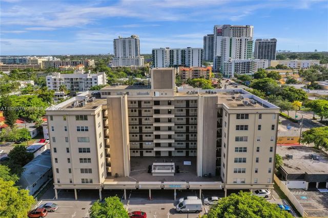 3 of 65 - 1811 Jefferson Street #606, Hollywood, FL