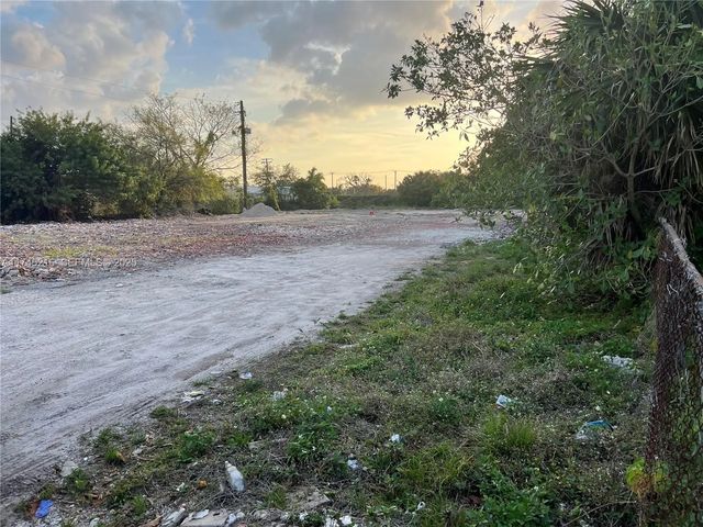 147 Nw 31st Avenue, Lauderhill