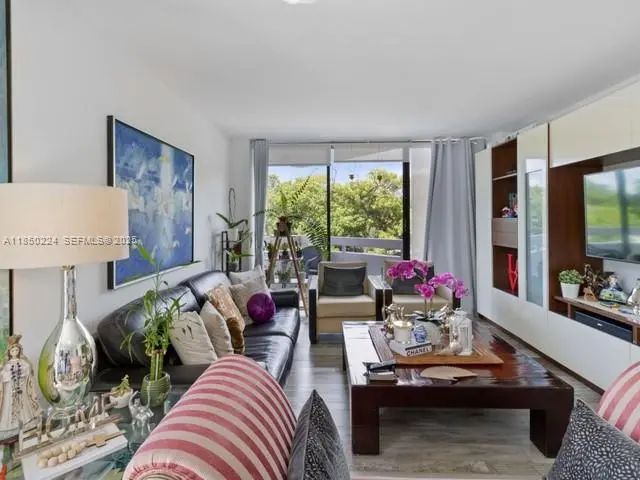 2 of 10 - 2501 Brickell Avenue #307, Miami, FL