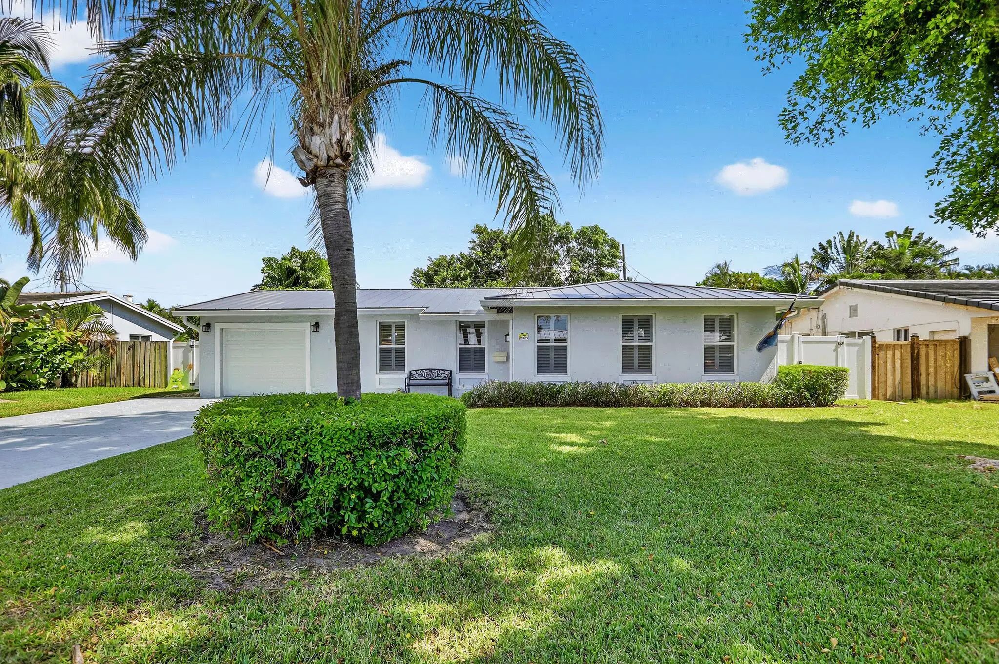 2651 Ne 51st Court, Lighthouse Point