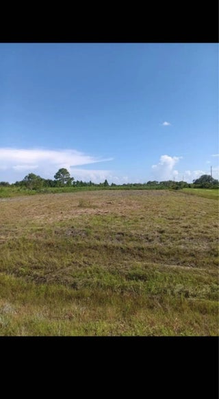 Photo of Listing #R11112699