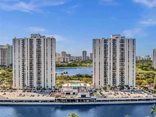2 of 27 - 3675 N Country Club Drive #707, Aventura, FL