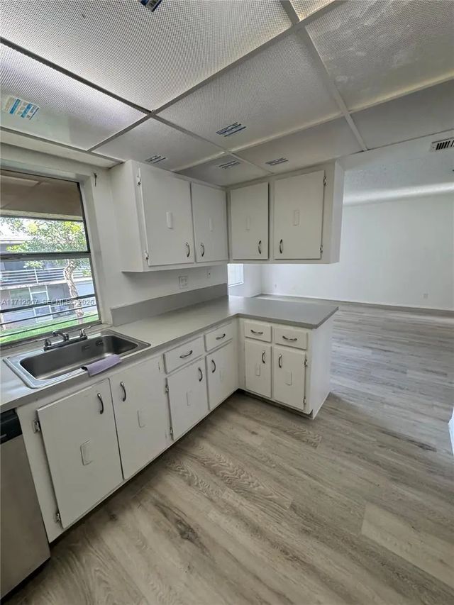 2 of 20 - 4241 Nw 19th Street #170, Lauderhill, FL