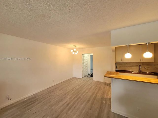 14 Salisbury A #14, West Palm Beach