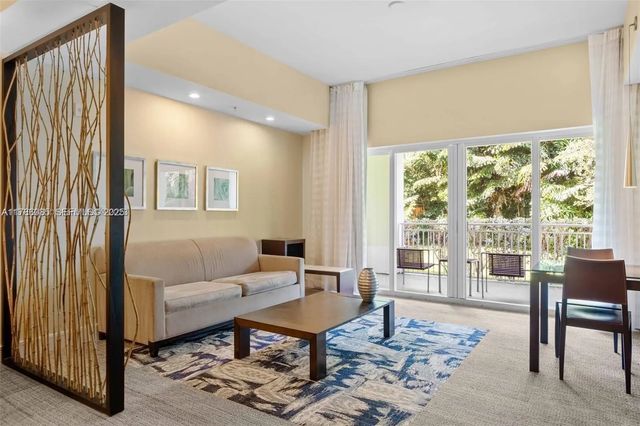 5 of 14 - 5300 Nw 87th Avenue #115, Doral, FL