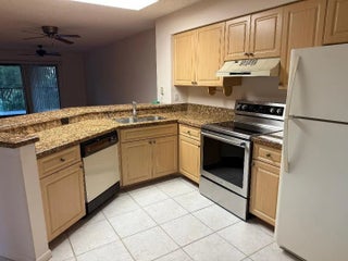 Photo of Listing #F10518686