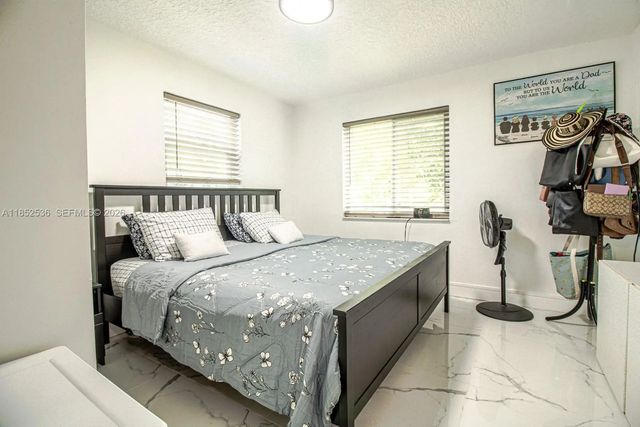 5 of 15 - 5601 Sw 38th Street, Davie, FL