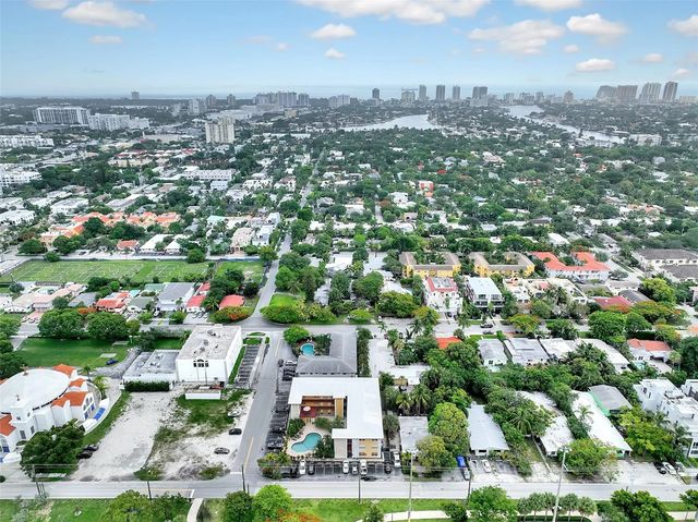 3 of 37 - 744 Ne 14th Avenue #4, Fort Lauderdale, FL