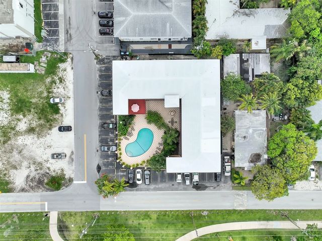 5 of 37 - 744 Ne 14th Avenue #4, Fort Lauderdale, FL
