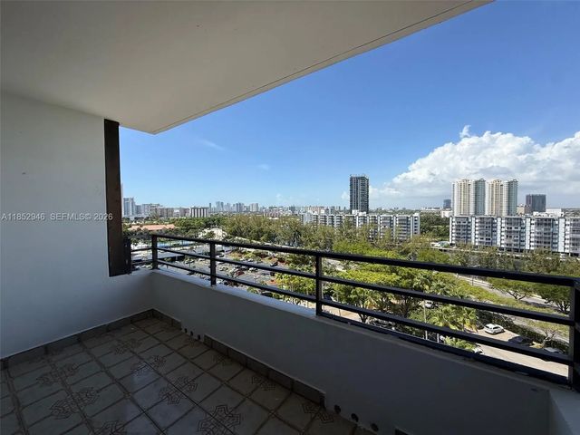 4 of 16 - 500 Three Islands Boulevard #715, Hallandale Beach, FL