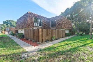 Photo of Listing #F10518597