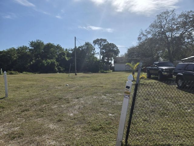 3 of 3 - 0 Se Primrose Way, Port Salerno, FL