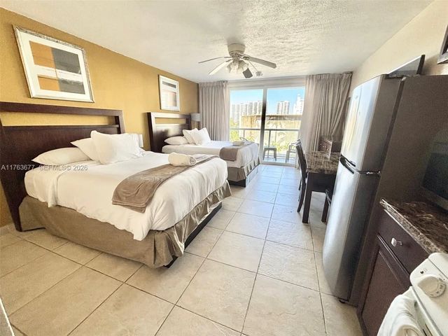 19201 Collins Avenue #338, Sunny Isles Beach
