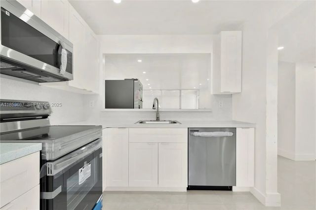 2 of 31 - 8320 Sands Point Boulevard #m107, Tamarac, FL