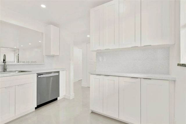 3 of 31 - 8320 Sands Point Boulevard #m107, Tamarac, FL