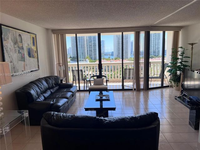 1000 Island Boulevard #1508, Aventura
