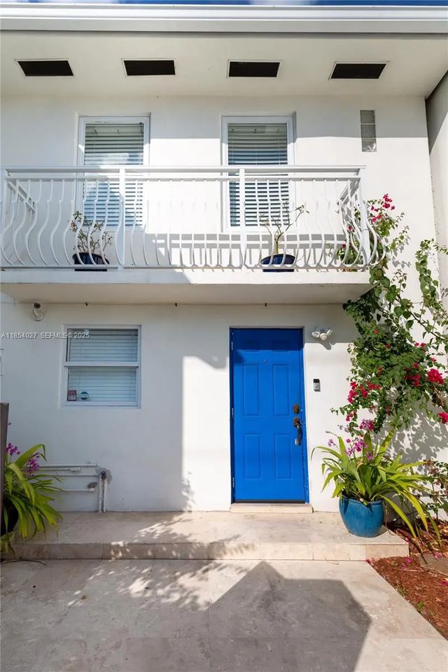 2035 Ne 123rd Street, North Miami
