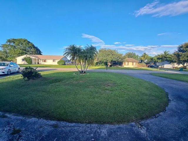 3 of 9 - 27220 Sw 164th Court, Homestead, FL